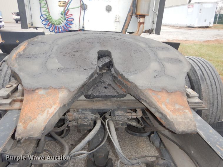 image for item DH2692 2007 International 9400i semi truck