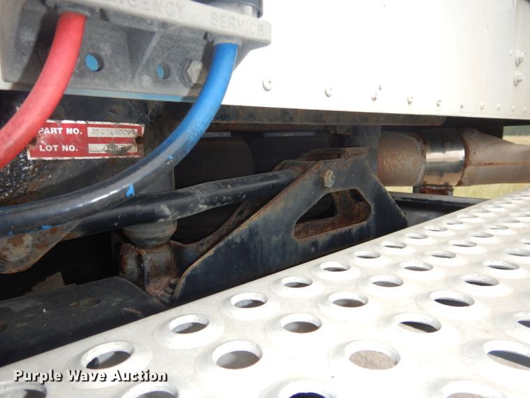 image for item DH2692 2007 International 9400i semi truck