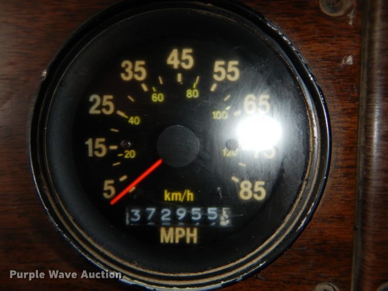 image for item DH2745 1990 Freightliner FLD120 semi truck