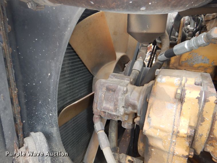 image for item DH2745 1990 Freightliner FLD120 semi truck