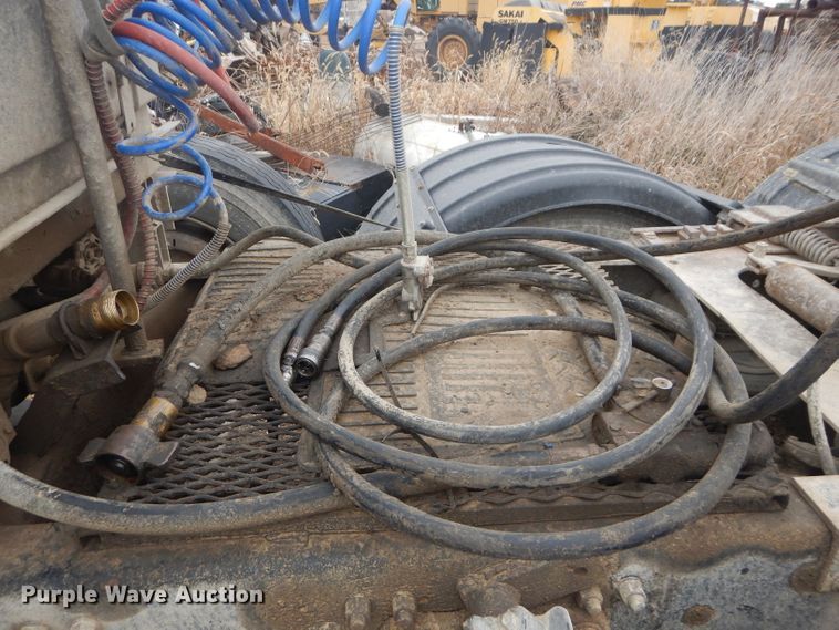 image for item DH2745 1990 Freightliner FLD120 semi truck