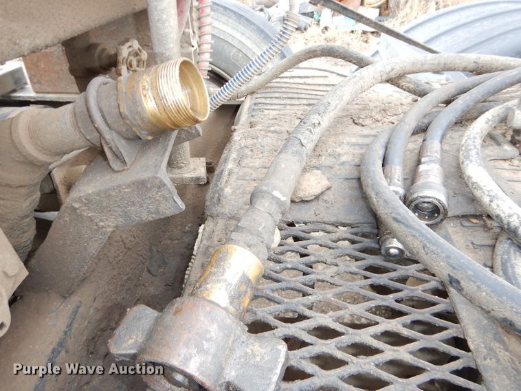 image for item DH2745 1990 Freightliner FLD120 semi truck