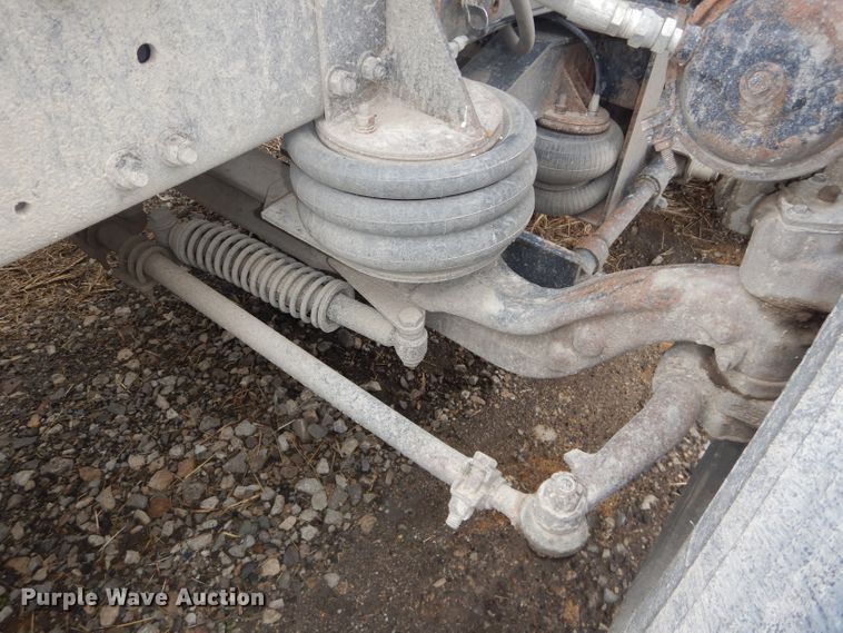 image for item DH2745 1990 Freightliner FLD120 semi truck