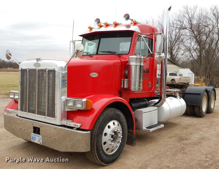 image for item DH4274 1999 Peterbilt 378 semi truck