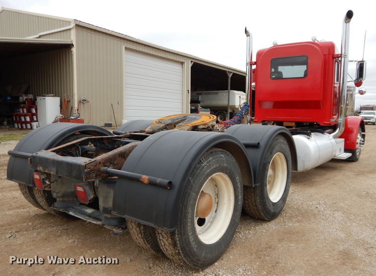 image for item DH4274 1999 Peterbilt 378 semi truck