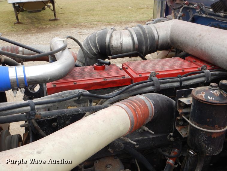 image for item DH4274 1999 Peterbilt 378 semi truck