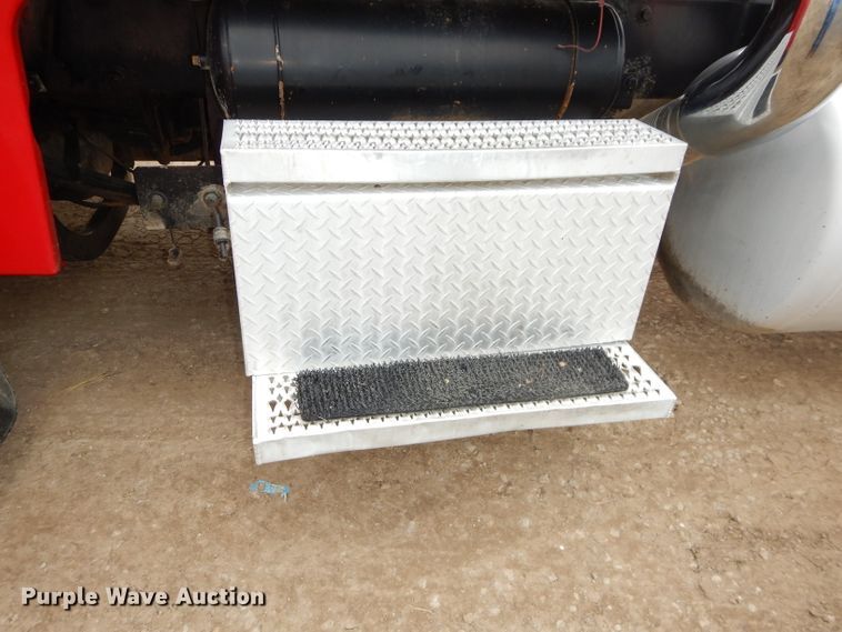 image for item DH4274 1999 Peterbilt 378 semi truck