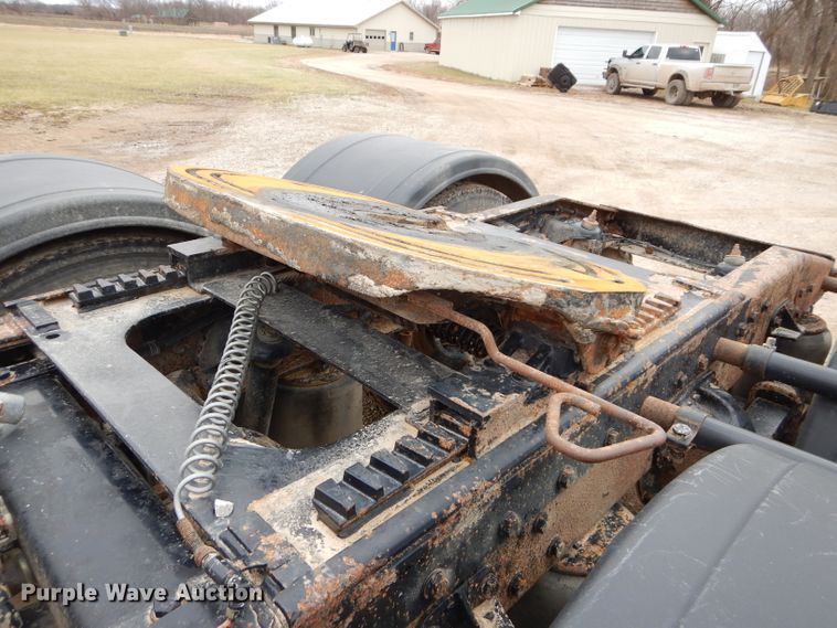 image for item DH4274 1999 Peterbilt 378 semi truck