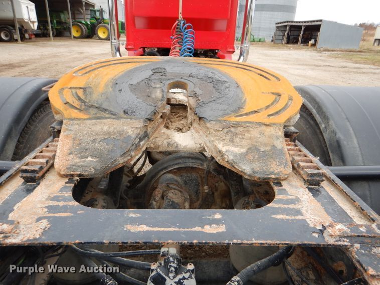 image for item DH4274 1999 Peterbilt 378 semi truck