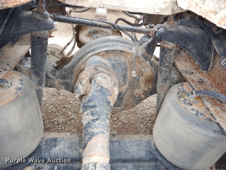 image for item DH4274 1999 Peterbilt 378 semi truck