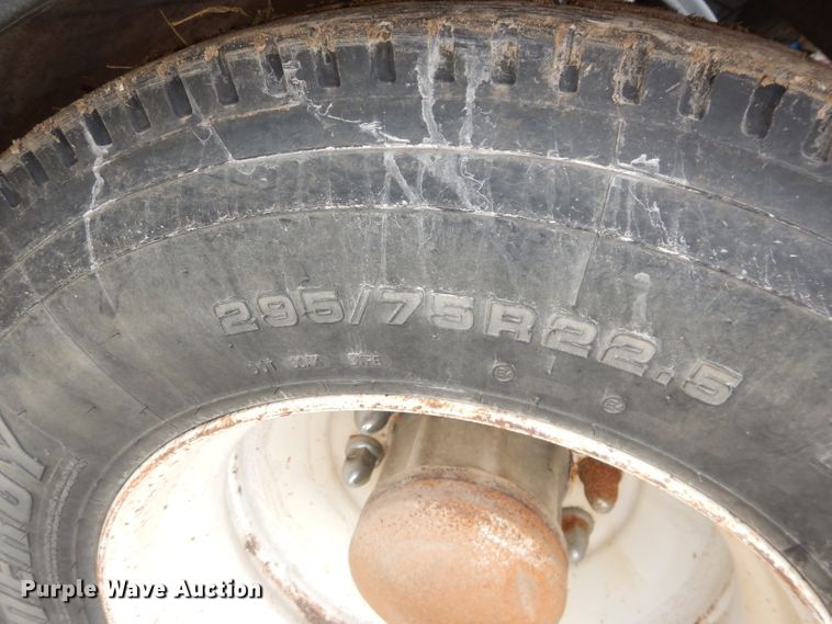 image for item DH4274 1999 Peterbilt 378 semi truck