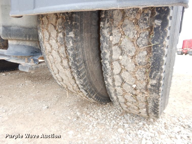 image for item DH4274 1999 Peterbilt 378 semi truck