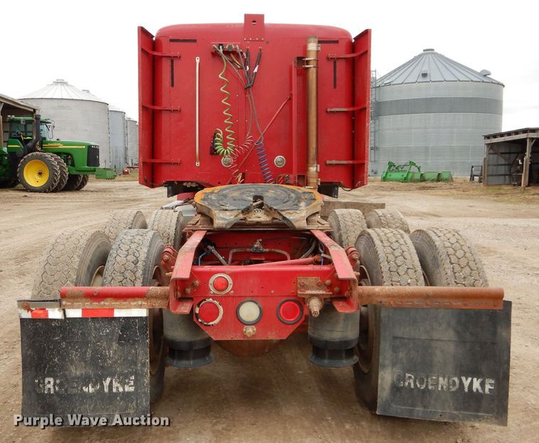 image for item DH4275 1998 Freightliner Century Class semi truck