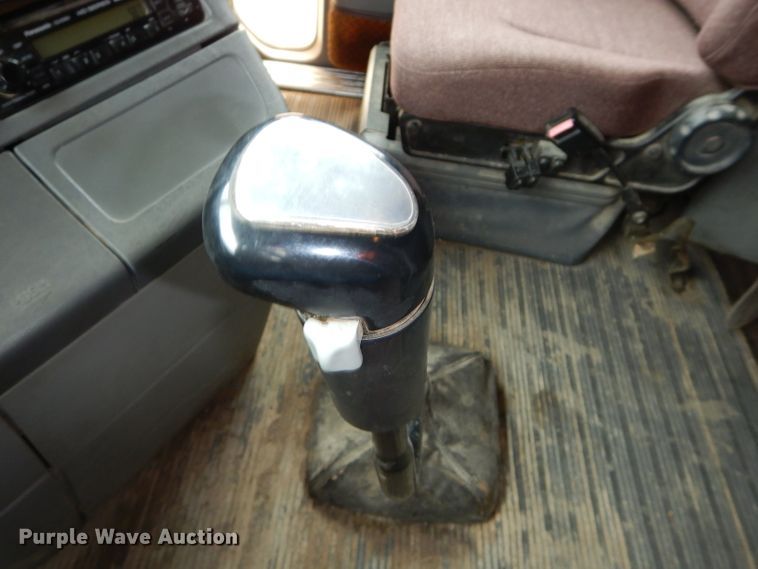 image for item DH4275 1998 Freightliner Century Class semi truck