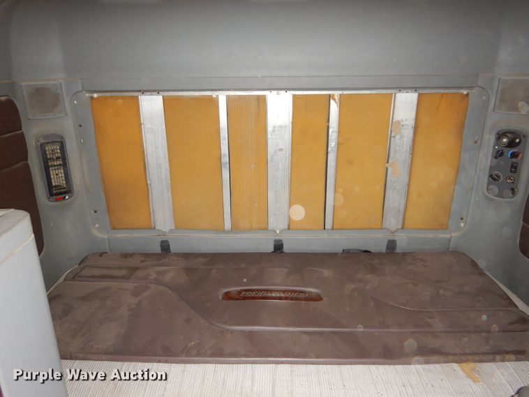 image for item DH4275 1998 Freightliner Century Class semi truck