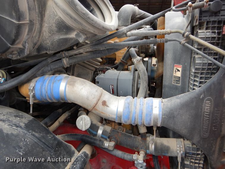 image for item DH4275 1998 Freightliner Century Class semi truck