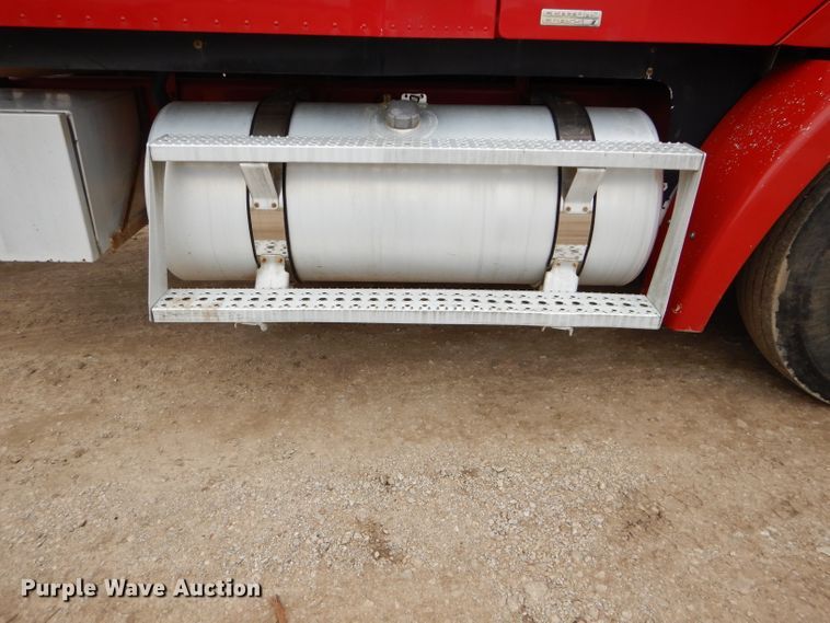 image for item DH4275 1998 Freightliner Century Class semi truck