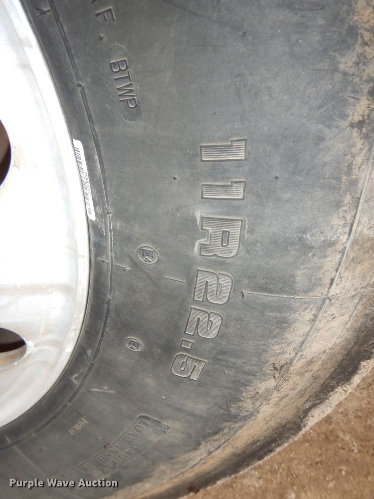 image for item DH4275 1998 Freightliner Century Class semi truck