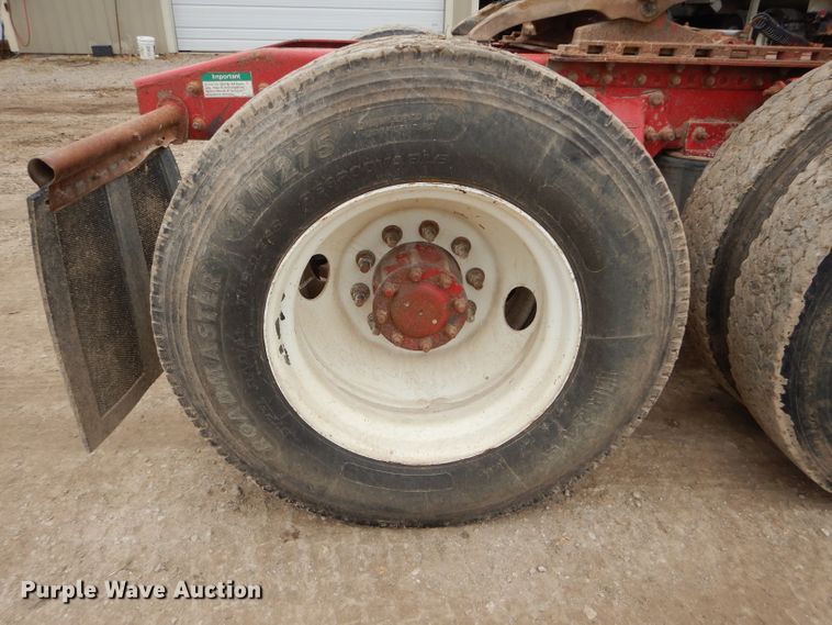 image for item DH4275 1998 Freightliner Century Class semi truck