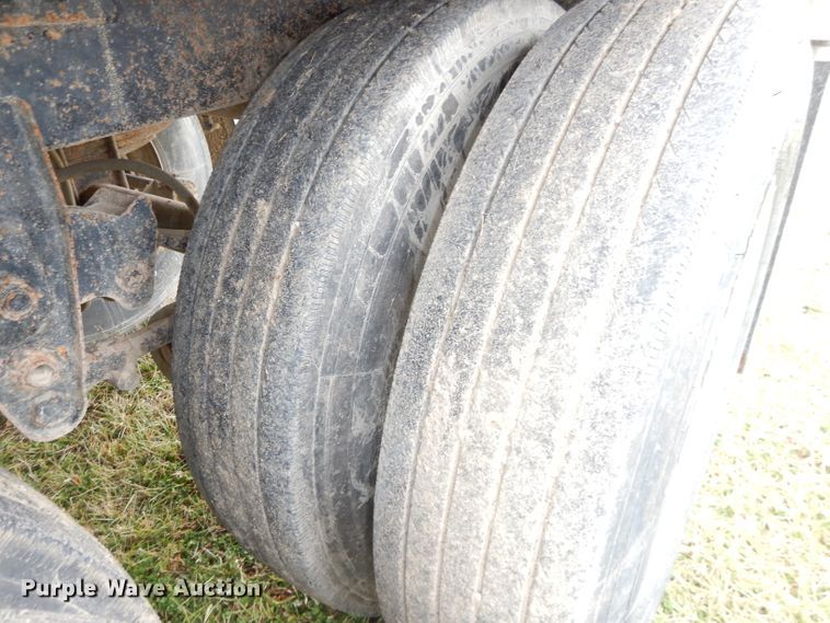 image for item DH4276 1994 Timpte double hopper bottom grain trailer