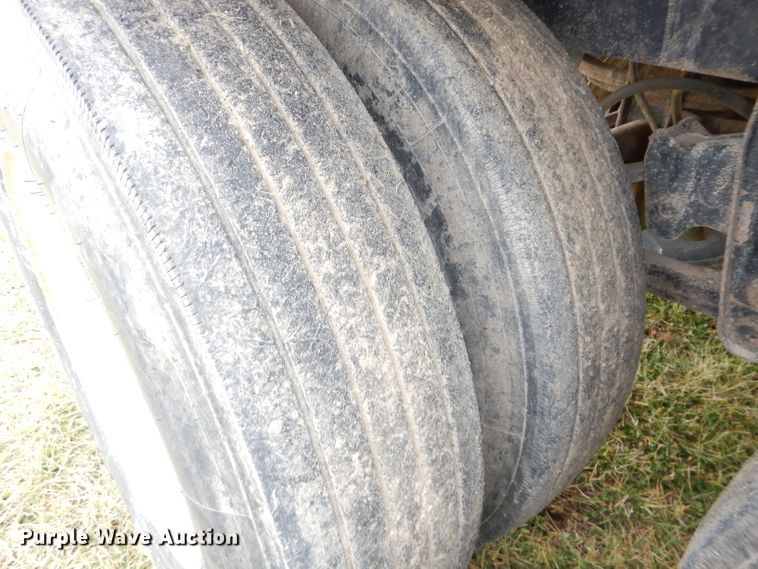 image for item DH4276 1994 Timpte double hopper bottom grain trailer