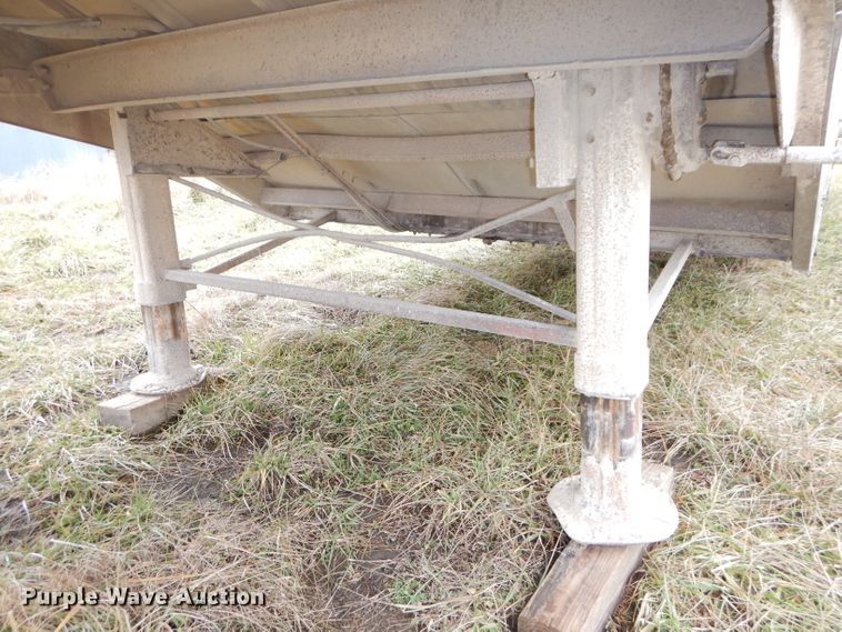 image for item DH4277 1974 Holden G40 double hopper bottom grain trailer