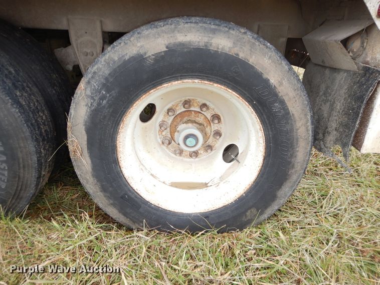 image for item DH4277 1974 Holden G40 double hopper bottom grain trailer