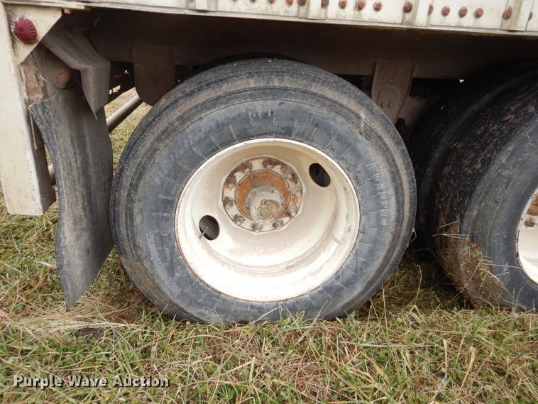 image for item DH4277 1974 Holden G40 double hopper bottom grain trailer