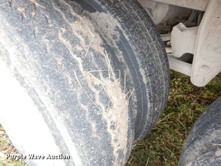 image for item DH4277 1974 Holden G40 double hopper bottom grain trailer