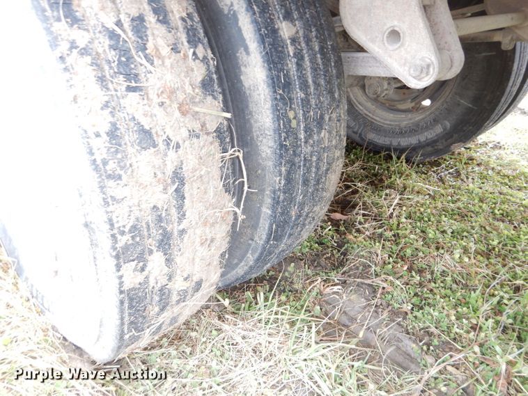 image for item DH4277 1974 Holden G40 double hopper bottom grain trailer