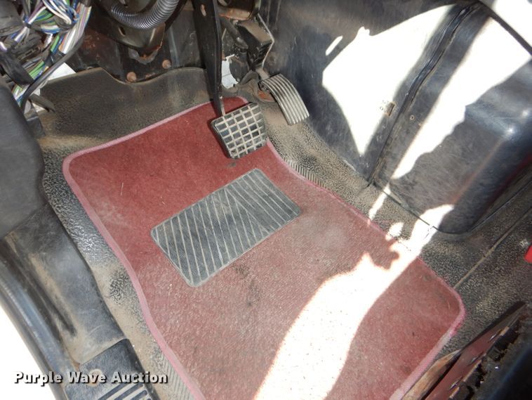 image for item DH4283 2007 International 8600 semi truck