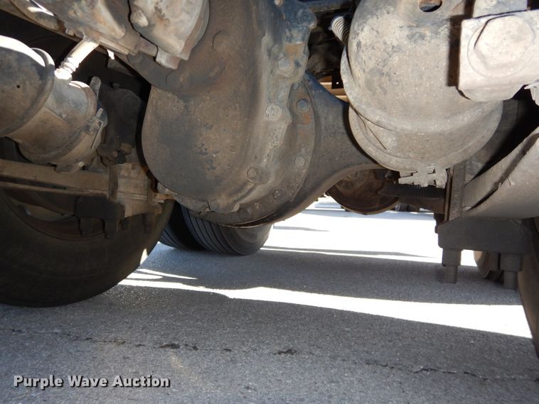 image for item DH4283 2007 International 8600 semi truck