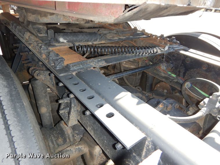 image for item DH4283 2007 International 8600 semi truck