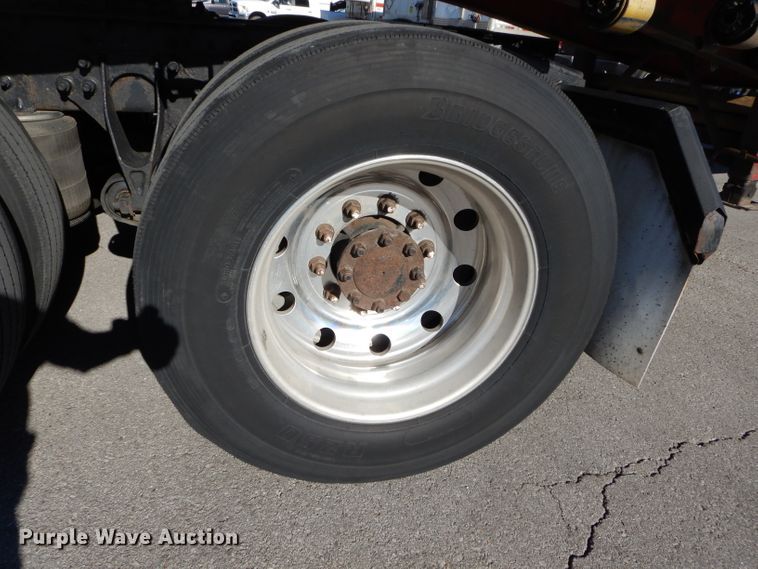 image for item DH4283 2007 International 8600 semi truck