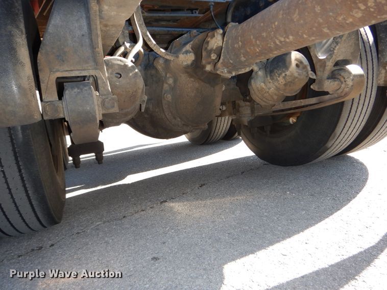 image for item DH4283 2007 International 8600 semi truck