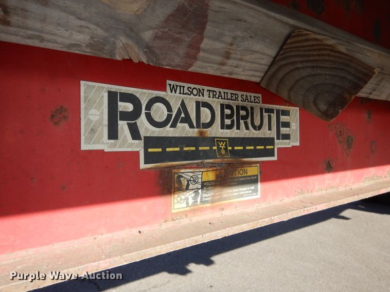 image for item DH4284 2004 Wilson Road Brute CF900 flatbed trailer