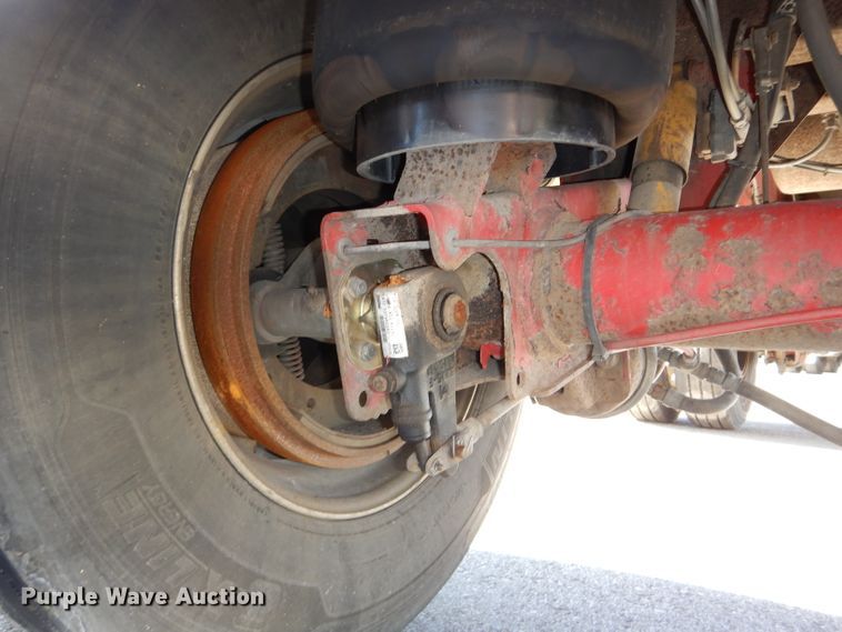 image for item DH4284 2004 Wilson Road Brute CF900 flatbed trailer