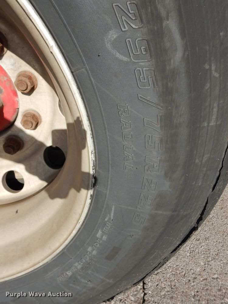 image for item DH4284 2004 Wilson Road Brute CF900 flatbed trailer