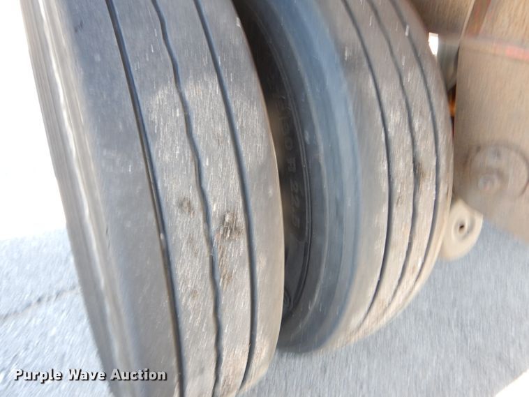 image for item DH4284 2004 Wilson Road Brute CF900 flatbed trailer