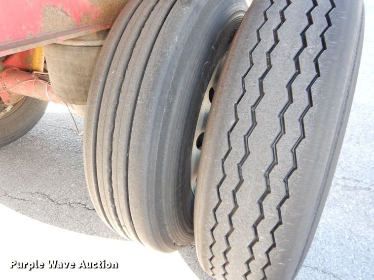 image for item DH4284 2004 Wilson Road Brute CF900 flatbed trailer