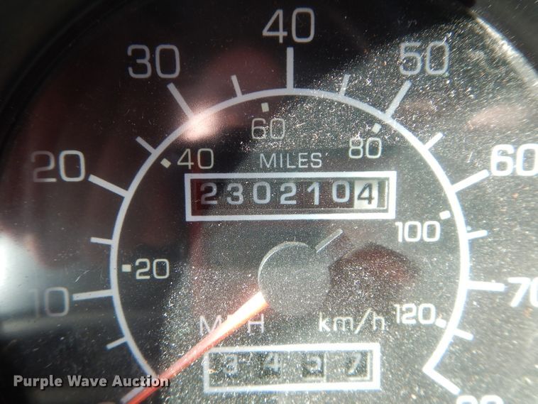 image for item DH4285 2003 Kenworth T800 semi truck