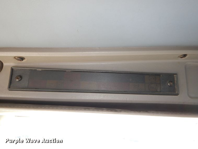 image for item DH4285 2003 Kenworth T800 semi truck