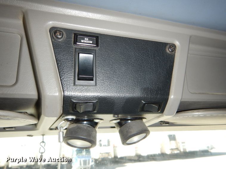 image for item DH4285 2003 Kenworth T800 semi truck