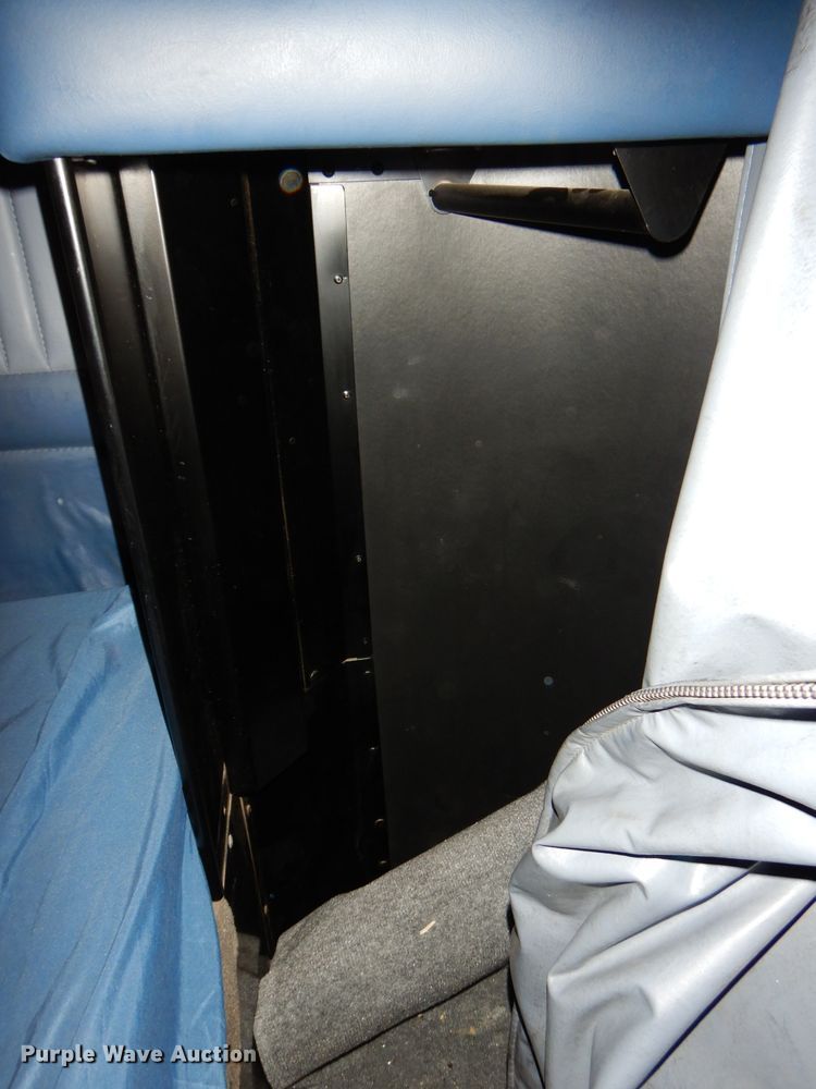 image for item DH4285 2003 Kenworth T800 semi truck