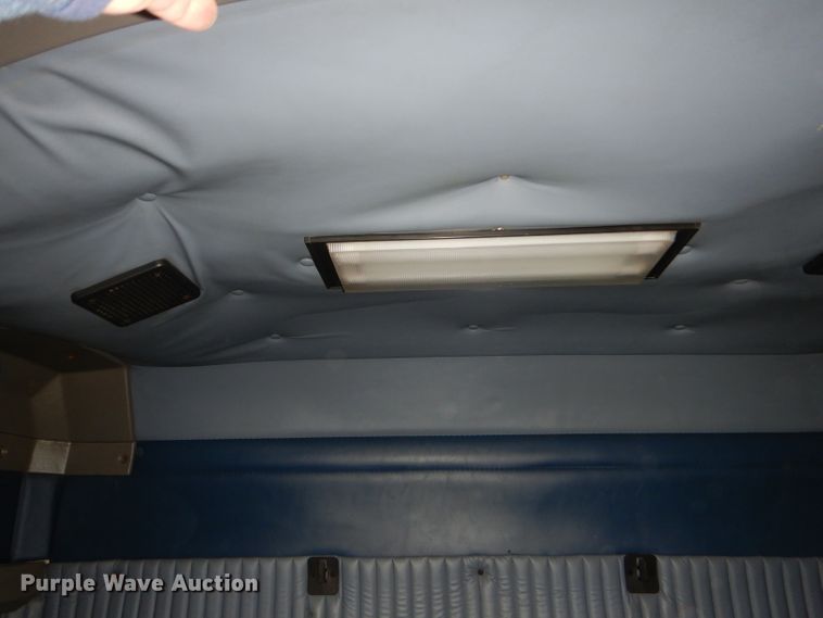 image for item DH4285 2003 Kenworth T800 semi truck