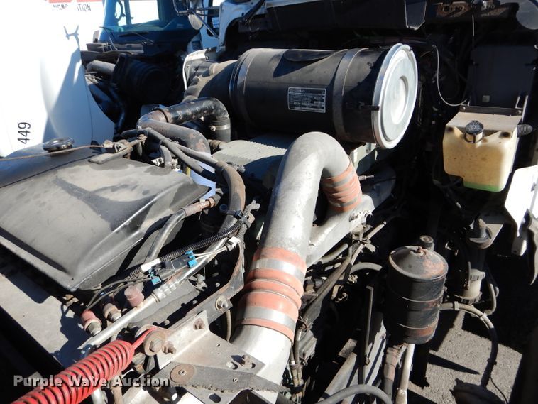 image for item DH4285 2003 Kenworth T800 semi truck