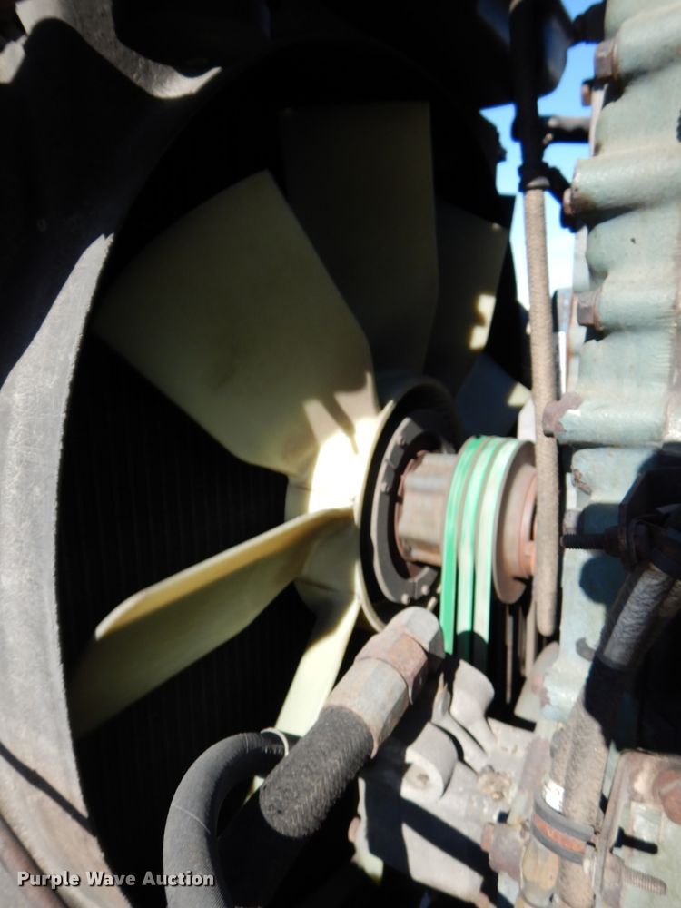 image for item DH4285 2003 Kenworth T800 semi truck