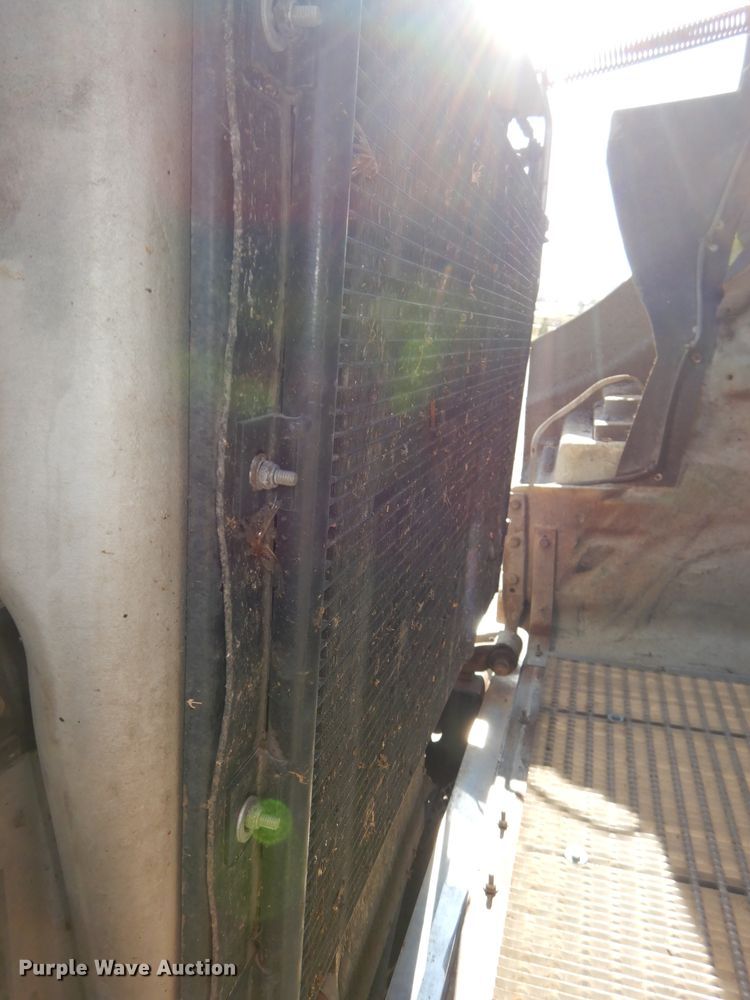 image for item DH4285 2003 Kenworth T800 semi truck