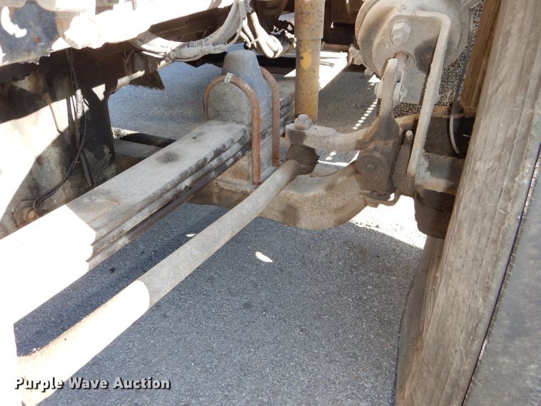 image for item DH4285 2003 Kenworth T800 semi truck