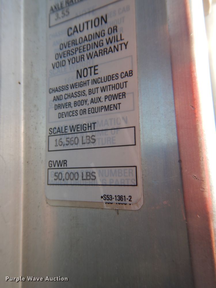 image for item DH4285 2003 Kenworth T800 semi truck